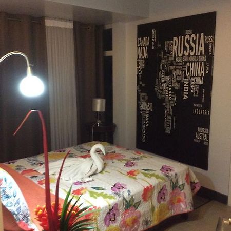 Condotel at Parkside Villas Manila Eksteriør billede