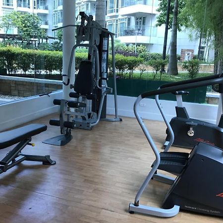Condotel at Parkside Villas Manila Eksteriør billede